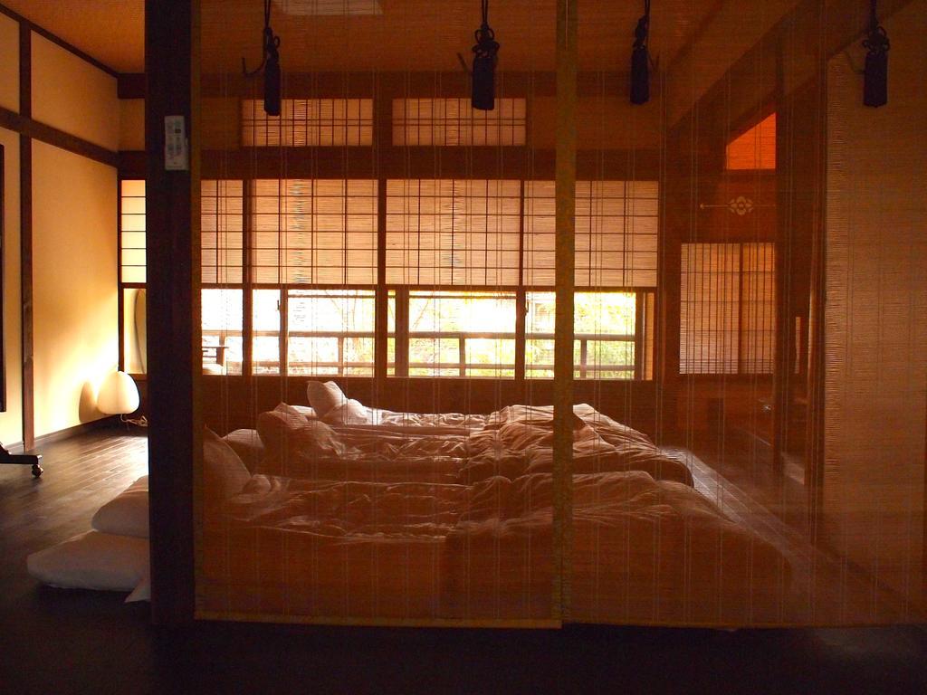 Вилла Kyoto Yadomachi Kamishichiken Экстерьер фото